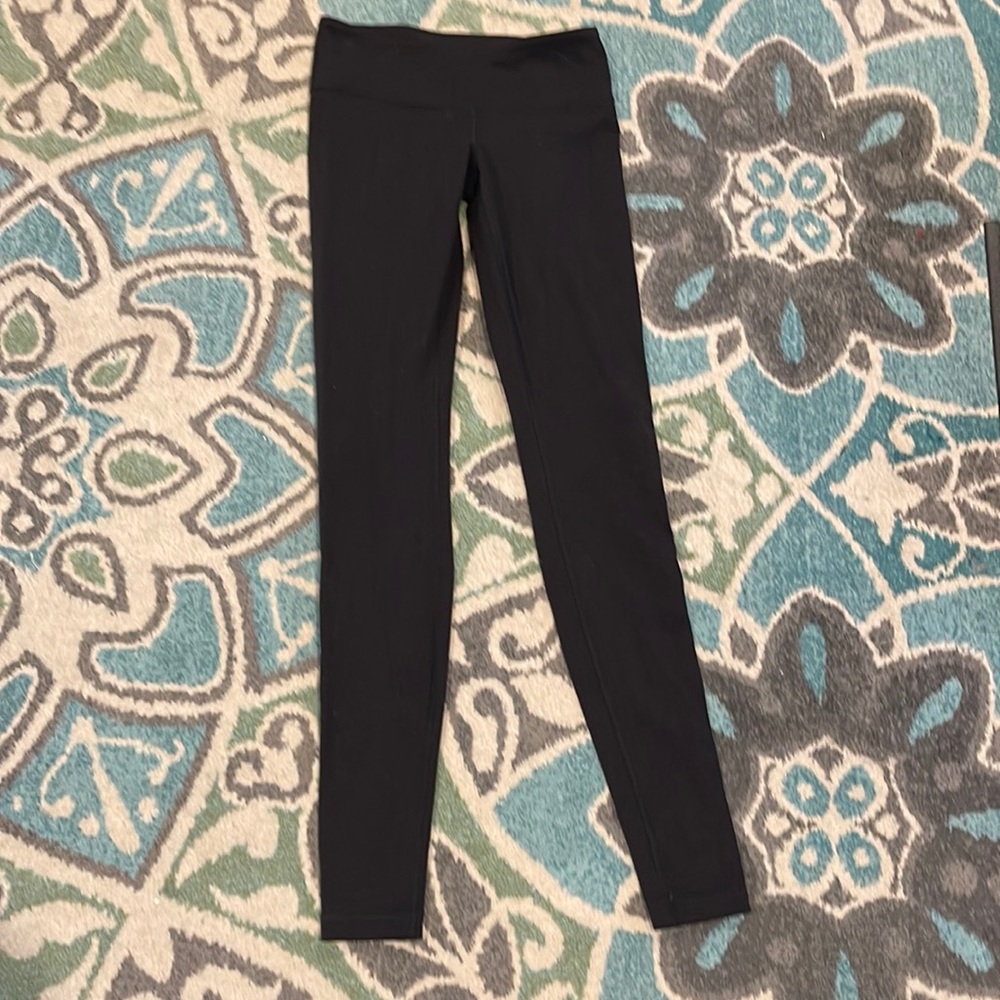 Lululemon black leggings